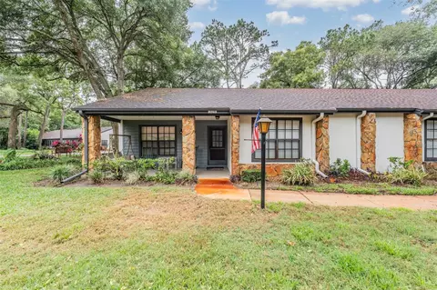 2109 Point O Woods Ct, Spring Hill, FL 34606