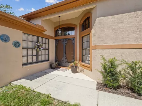 9206 Halberg Dr, Hudson, FL 34669