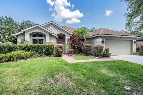 9413 Hunters Pond Dr, Tampa, FL 33647