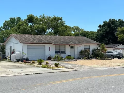 11916 Meadow Dr, Port Richey, FL 34668