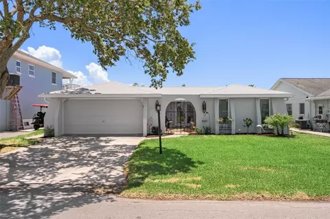 7532 Yachtsman Dr, Hudson, FL 34667