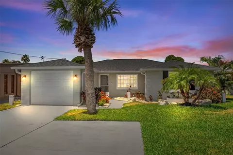 3912 Floramar Ter, New Port Richey, FL 34652