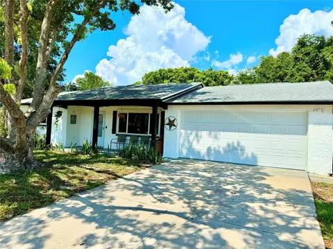 11908 Oceanside Dr, Port Richey, FL 34668