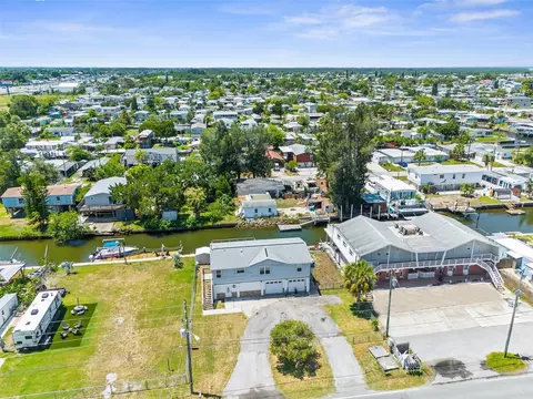 6806 Sea Ranch Dr, Hudson, FL 34667