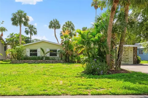 7428 Astor Dr, New Port Richey, FL 34652