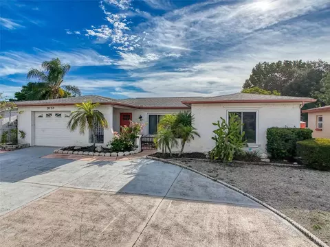 9737 Baxley Ln, Port Richey, FL 34668
