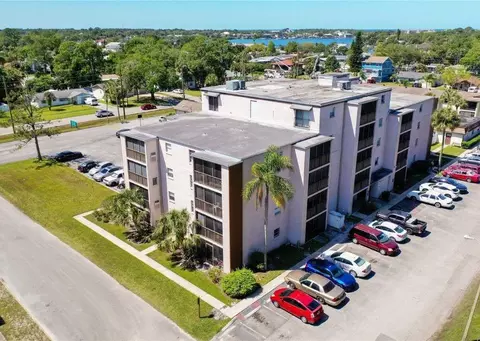5541 Bay Blvd #109, Port Richey, FL 34668