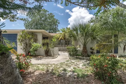 7811 Farmlawn Dr, Port Richey, FL 34668