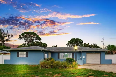6760 Burlington Ave N, Saint Petersburg, FL 33710