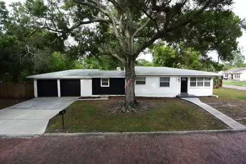 230 48th St S, Saint Petersburg, FL 33711