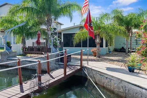 6531 Josie Ln, Hudson, FL 34667