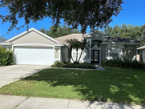 402 Knight Dr, Tarpon Springs, FL 34688