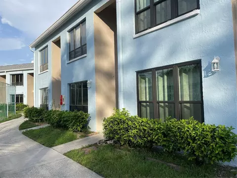 1735 Cupecoy Cir #L-2, Lutz, FL 33558