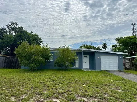 5044 Allamanda Dr, New Port Richey, FL 34652