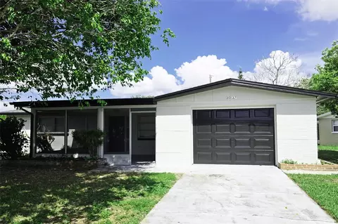 2037 Shannon Dr, Holiday, FL 34690