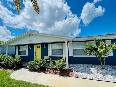 3502 Garfield Dr, Holiday, FL 34691