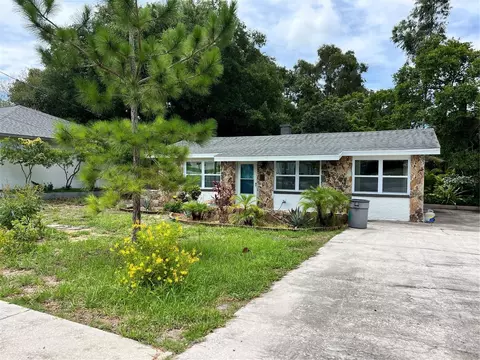710 Pine St, Tarpon Springs, FL 34689