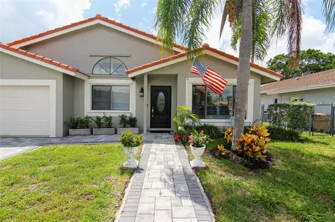 1611 SW 102nd Ter, Davie, FL 33324
