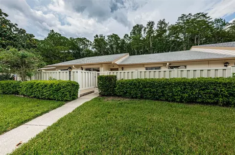 3113 Lake Pine Way #B, Tarpon Springs, FL 34688