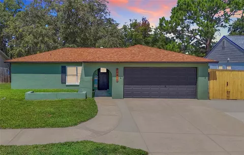 10410 Palm Lake Blvd, Port Richey, FL 34668