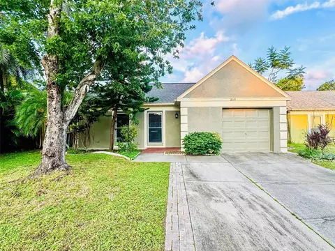 12171 76th St, Largo, FL 33773