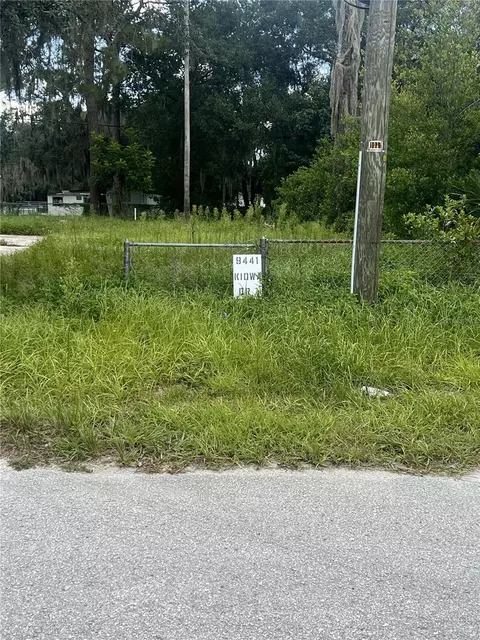 9445 Kiowa Dr, New Port Richey, FL 34654