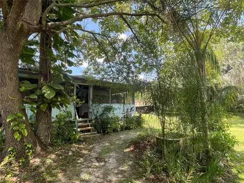 2518 4th St, Orlando, FL 32820