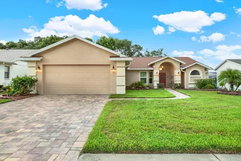 8903 Poe Dr, Hudson, FL 34667