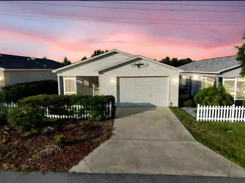 1625 Navidad St #201, The Villages, FL 32162