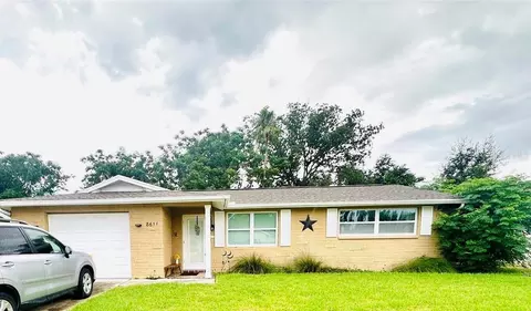 8611 Briar Patch Dr, Port Richey, FL 34668