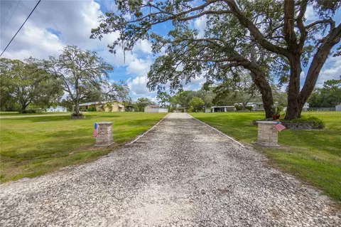 2331 N Reynolds Ave, Crystal River, FL 34428