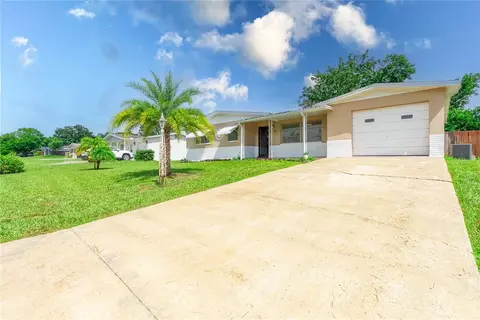 37 S Tyler St, Beverly Hills, FL 34465