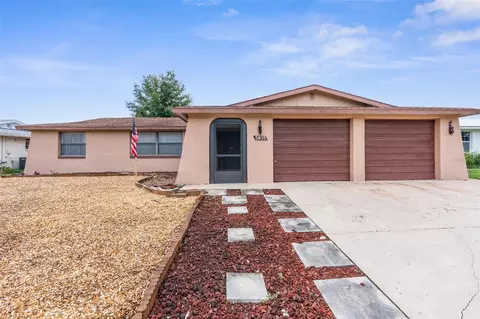 5825 10th Ave, New Port Richey, FL 34652