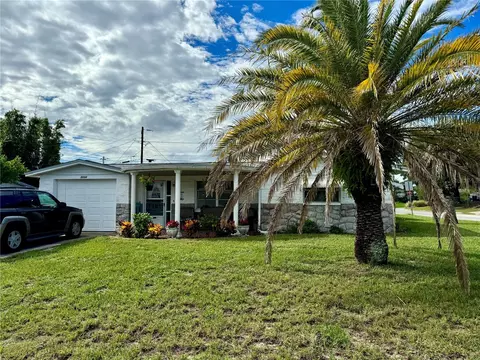 5004 Genesis Ave, Holiday, FL 34690