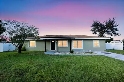 439 Floridana Dr, Apollo Beach, FL 33572