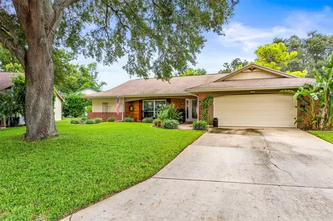 12207 Meadowbrook Ln, Hudson, FL 34667