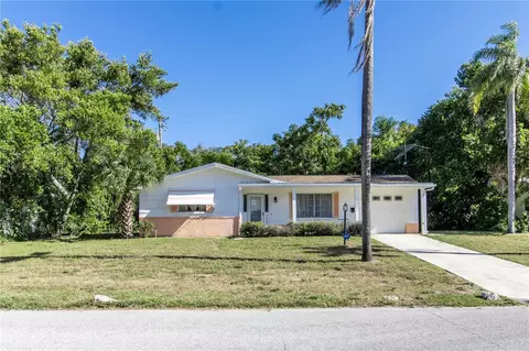 4635 Beacon Hill Dr, New Port Richey, FL 34652