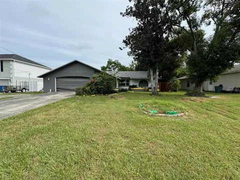 11283 Portsmouth St, Spring Hill, FL 34609
