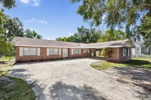345 Escambia Dr, Winter Haven, FL 33884