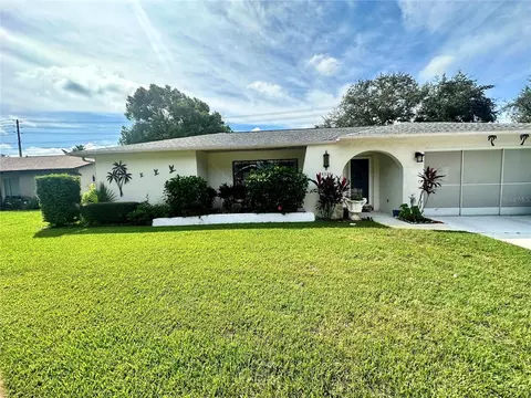 8320 Winding Wood Dr, Port Richey, FL 34668