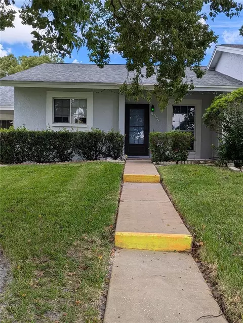 12409 Dearborn Dr #E, Hudson, FL 34667