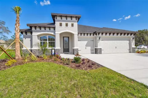 12125 Finch Rd, Weeki Wachee, FL 34614