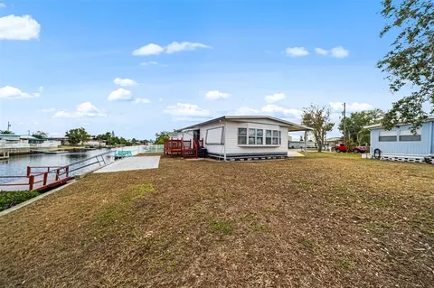 13128 Beacon Ct, Hudson, FL 34667