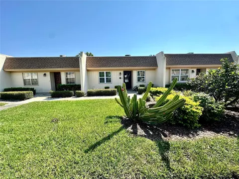 11120 Carriage Hill Dr #2, Port Richey, FL 34668