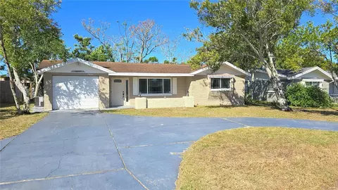 10835 Leeds Rd, Port Richey, FL 34668