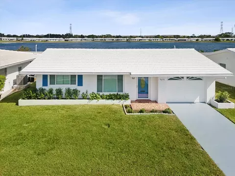 9695 Mainlands Blvd W #1, Pinellas Park, FL 33782