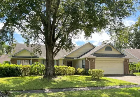 4804 Foxshire Cir, Tampa, FL 33624