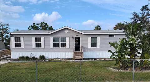 9811 Bud St, Hudson, FL 34669