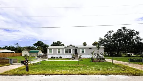 9811 Bud St, Hudson, FL 34669