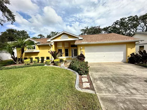 8215 Golf Club Ct, Hudson, FL 34667